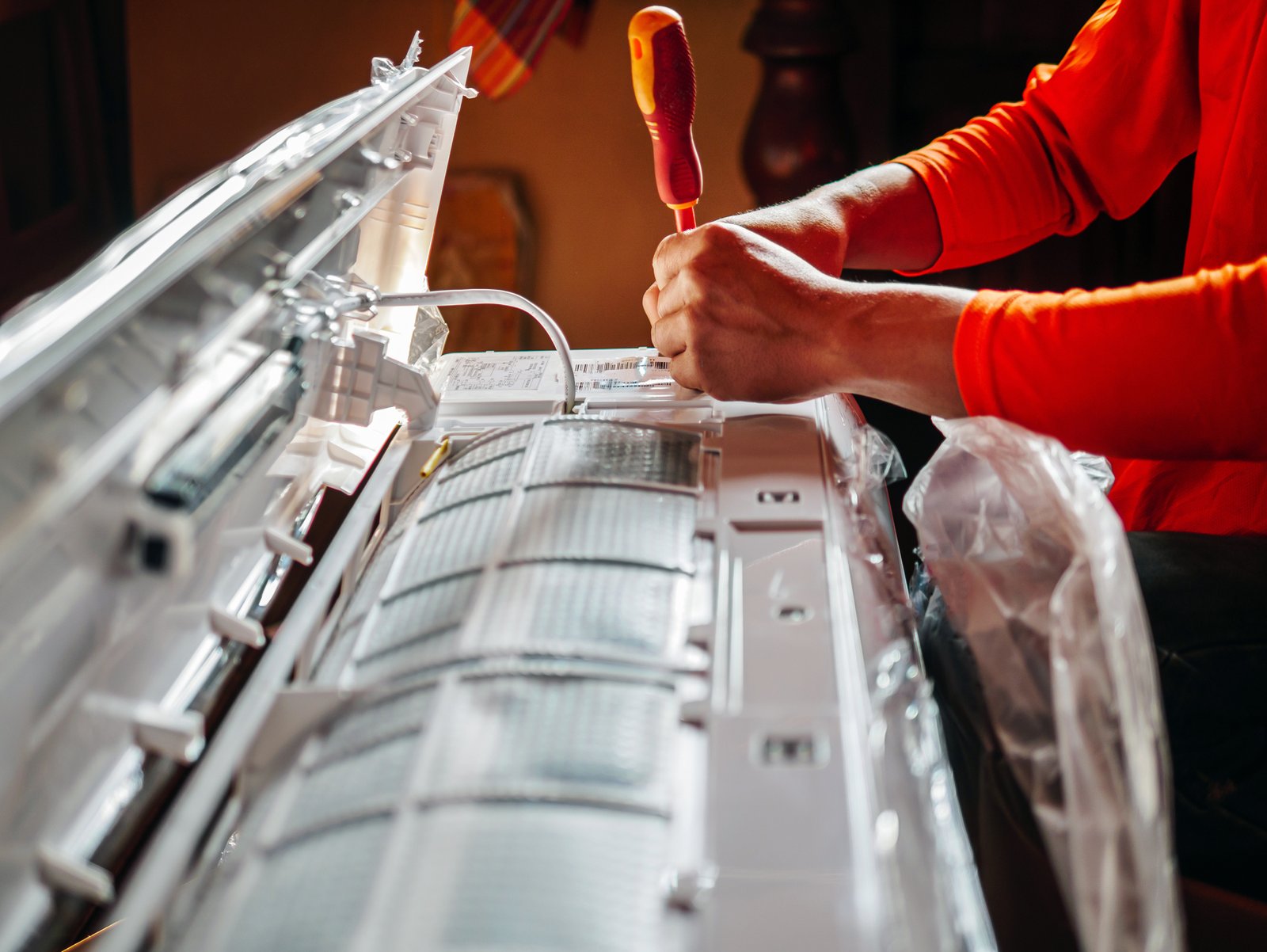 Air conditioning maintenance service